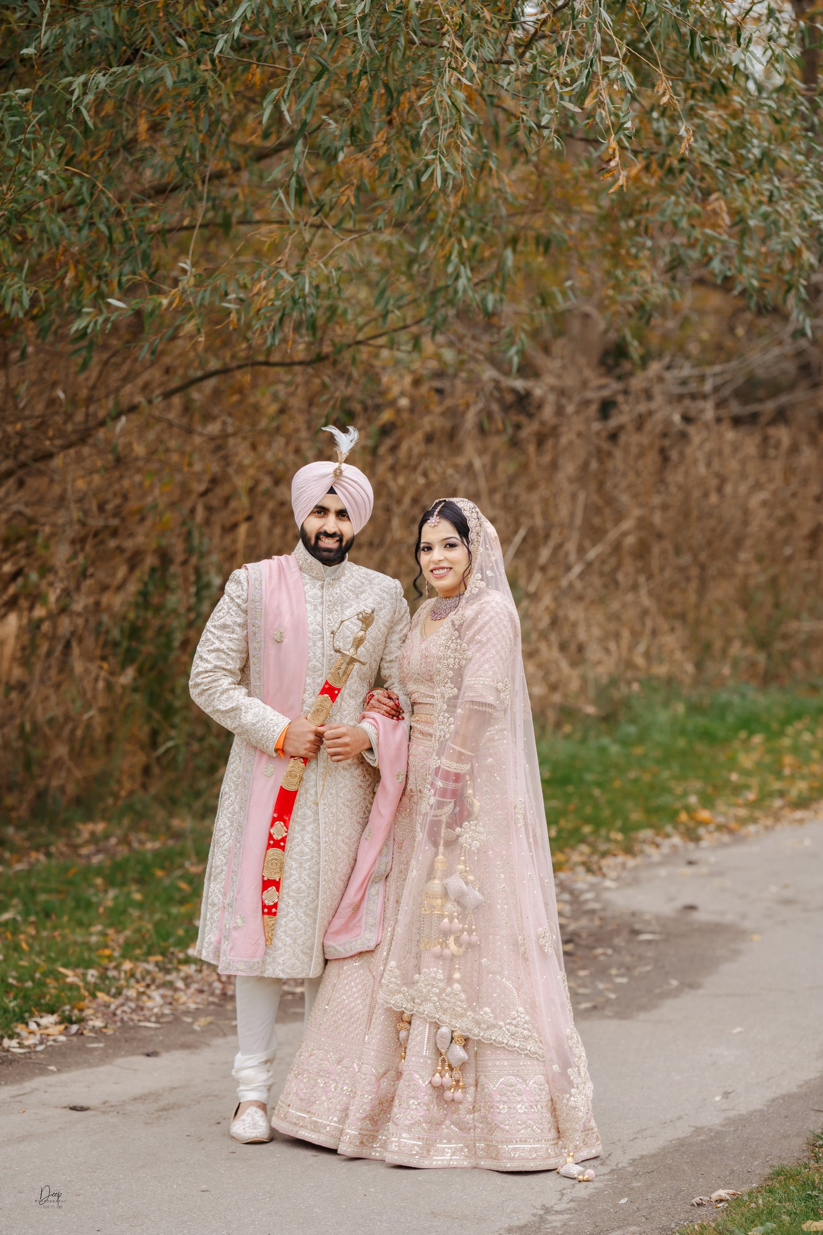 Beautiful couple photography at scenic location